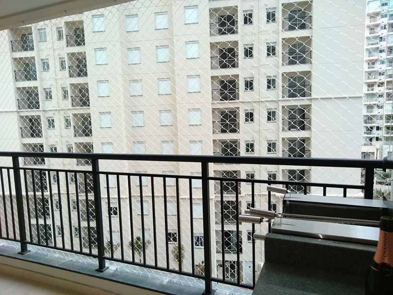 Redes Invisíveis Para Gatos Em Apartamentos Pequenos